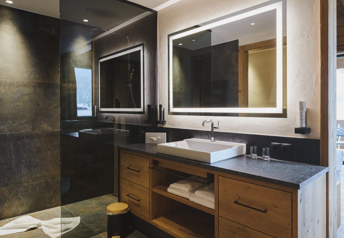 Badezimmer in der Westside Suite